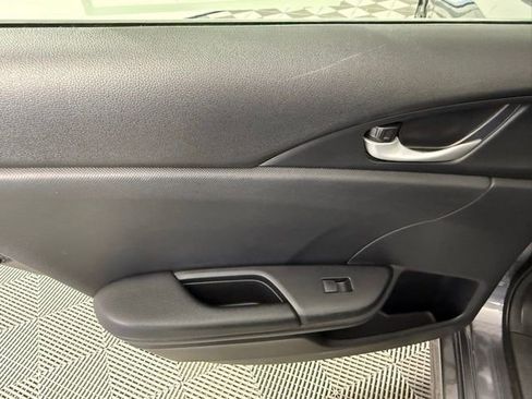 Used 2019 Honda Civic Sport image 28
