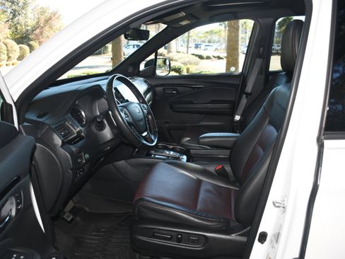 Used 2022 Honda Ridgeline Black Edition image 8