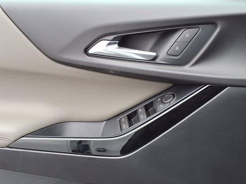 New 2026 Chevrolet Equinox LT w/ Convenience Package II image 15