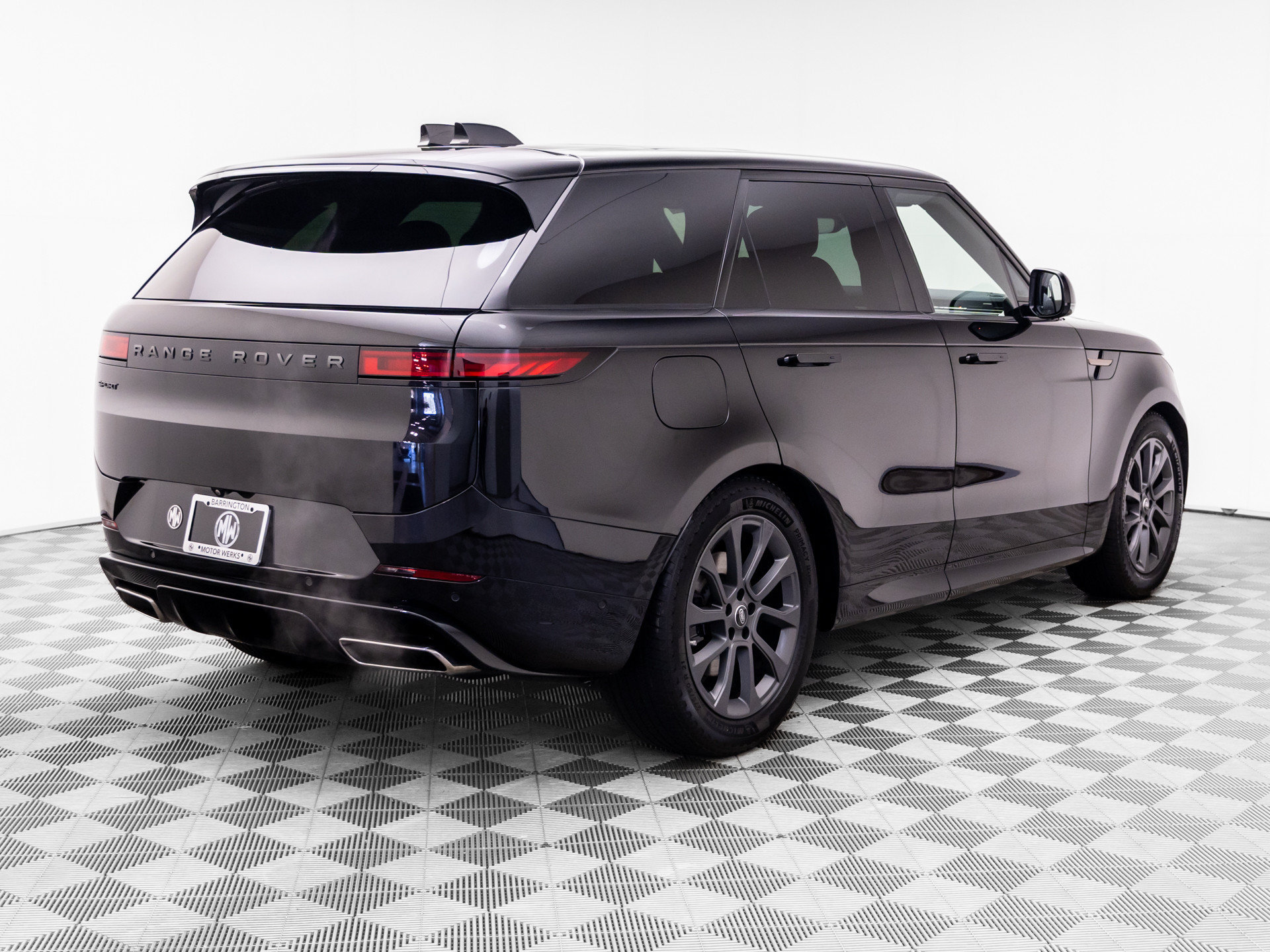 Used 2024 Land Rover Range Rover Sport Dynamic SE AWD/4WD image 5