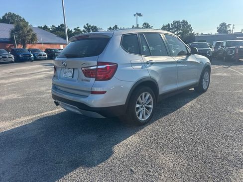 Used 2017 BMW X3 xDrive28i AWD/4WD image 3