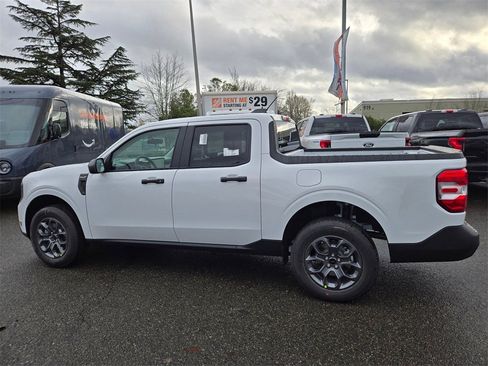New 2026 Ford Maverick XLT image 8