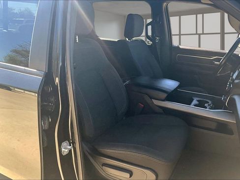 Used 2019 RAM 1500 Big Horn AWD/4WD image 8
