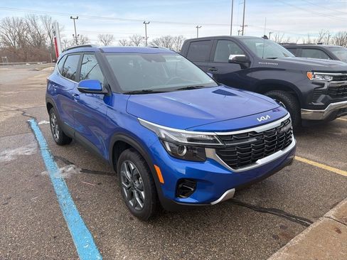 Used 2024 Kia Seltos S image 11