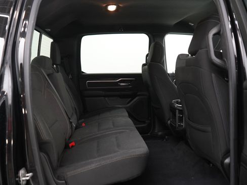 Used 2019 RAM 1500 Big Horn AWD/4WD image 12