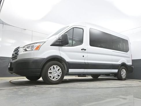 Used 2017 Ford Transit 350 XLT RWD image 22