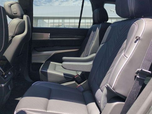 Certified 2026 Cadillac Vistiq Premium Luxury w/ LPO, Floor Liner Package AWD/4WD image 29