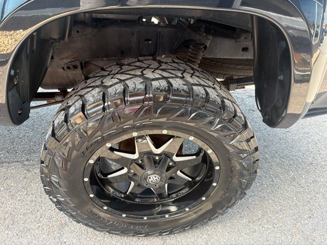 Used 2019 Toyota Tacoma SR5 AWD/4WD image 7