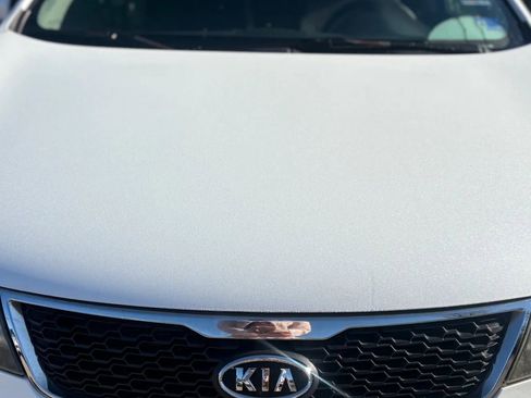 Used 2011 Kia Forte SX image 9