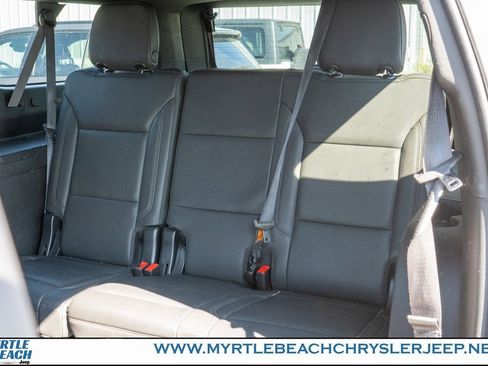 Used 2023 Chevrolet Suburban LT image 13