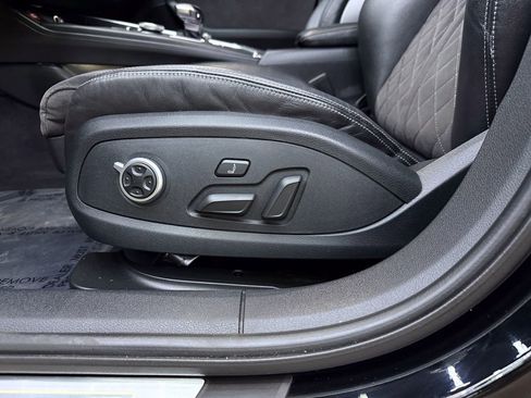 Used 2018 Audi S4 Premium Plus w/ Navigation Package image 16