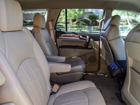 Used 2011 Buick Enclave CXL FWD image 23
