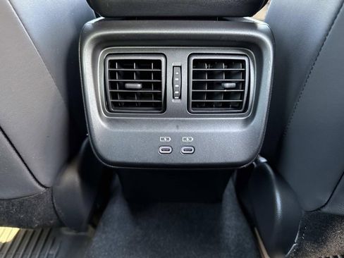 Certified 2023 Toyota Crown Limited image 21