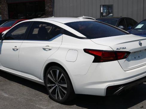 Used 2021 Nissan Altima 2.5 SR FWD image 6