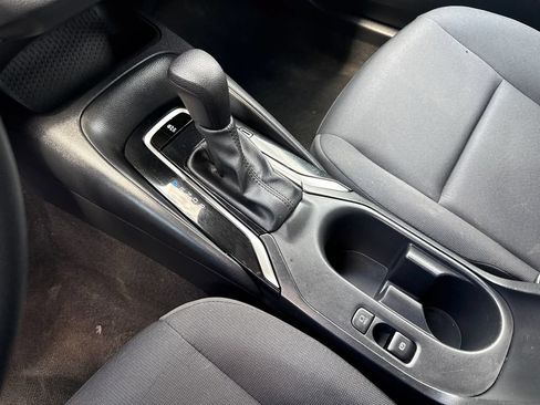 Used 2023 Toyota Corolla LE FWD image 24