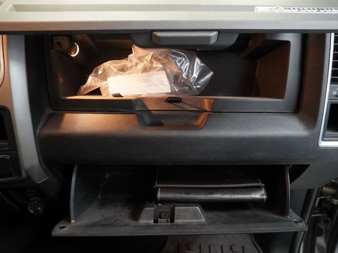 Used 2017 RAM 1500 Big Horn image 35