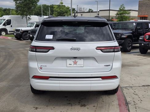 New 2026 Jeep Grand Cherokee L Summit AWD/4WD image 4