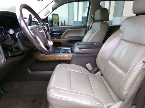 Used 2015 GMC Sierra 2500 SLT w/ Duramax Plus Package image 10