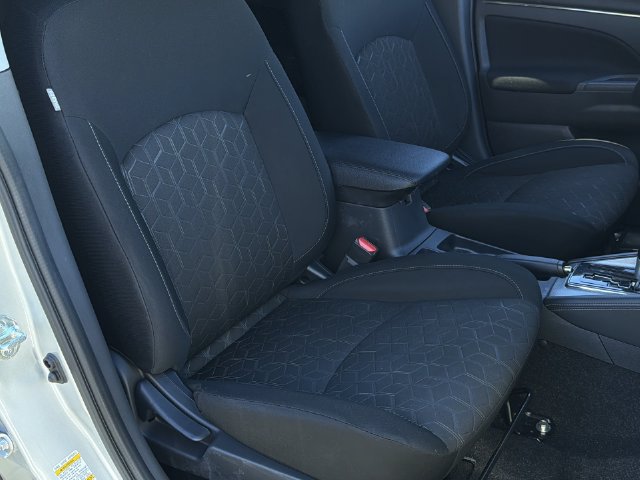 Used 2024 Mitsubishi Outlander Sport ES AWD/4WD image 32