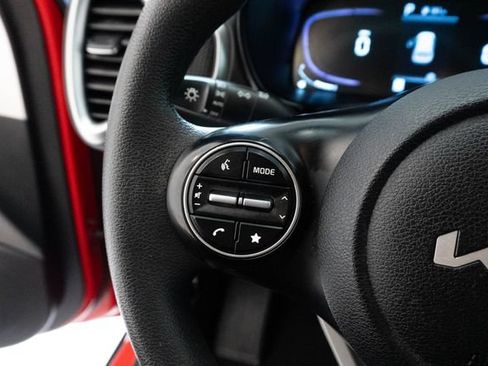 Used 2024 Kia Soul LX w/ Option Group 015 FWD image 19