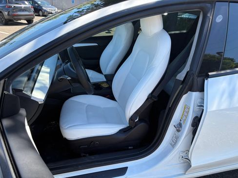 Used 2021 Tesla Model 3 Long Range AWD/4WD image 10