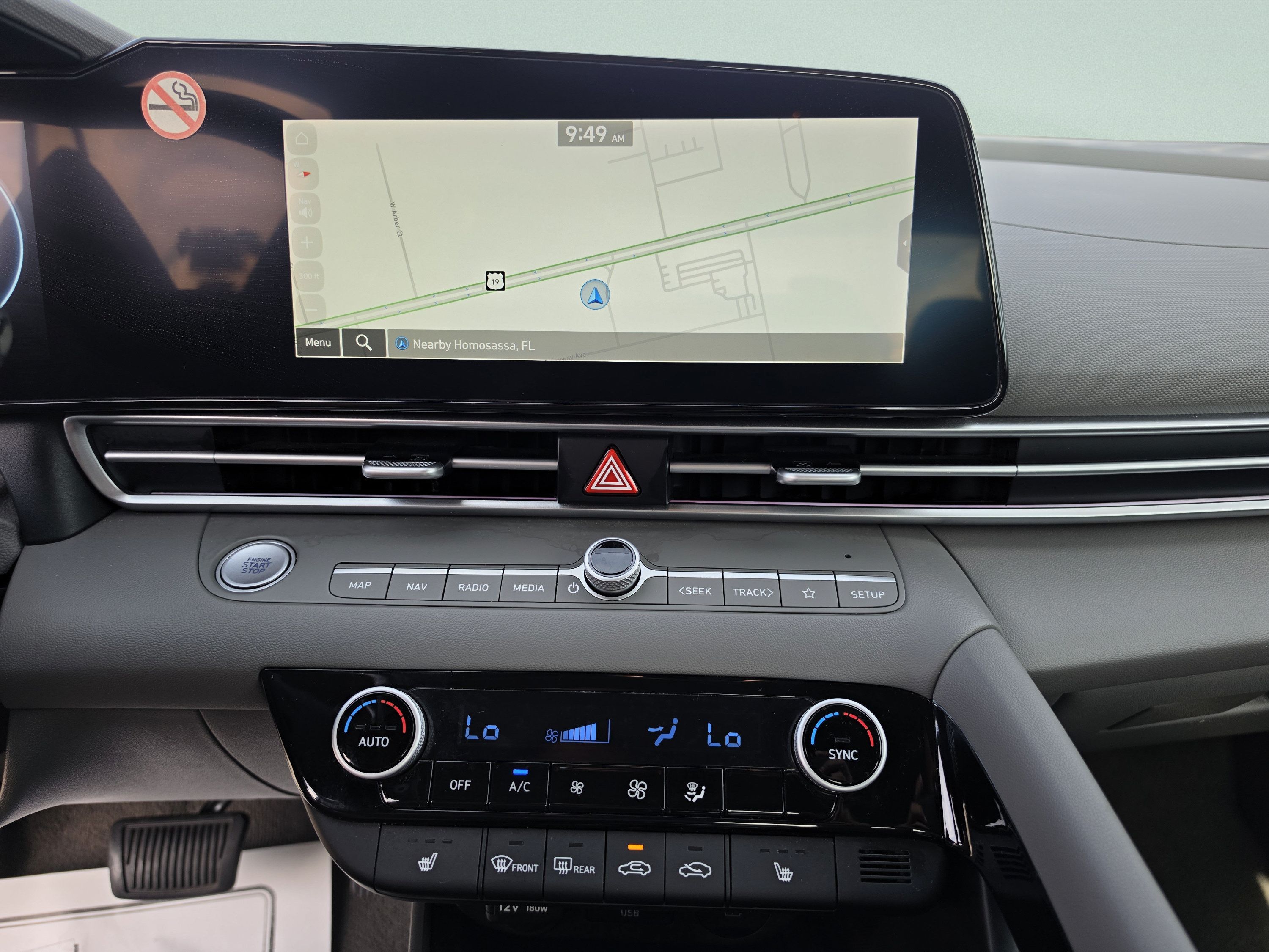 Used 2025 Hyundai Elantra SEL FWD image 26