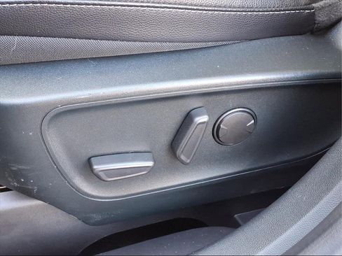 Used 2022 Ford Escape SEL w/ Technology Package image 20