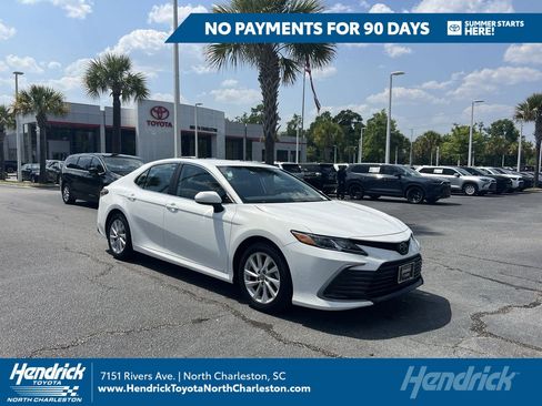 Used 2024 Toyota Camry LE FWD image 1