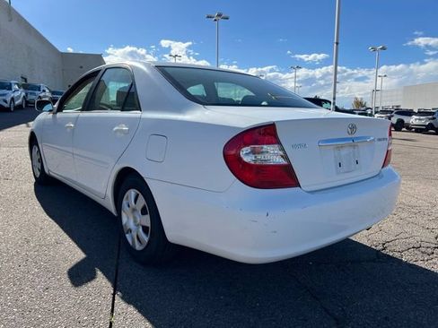 Used 2002 Toyota Camry SE FWD image 3