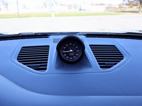 Used 2025 Porsche 911 Carrera image 21