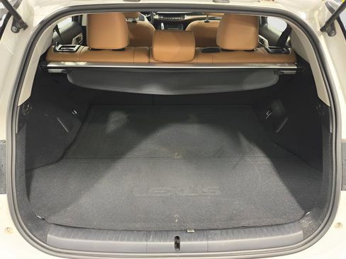 Used 2012 Lexus CT 200h Premium image 25