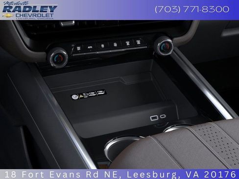 New 2026 Chevrolet Suburban High Country image 25