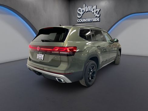 New 2026 Volkswagen Atlas Peak Edition image 7