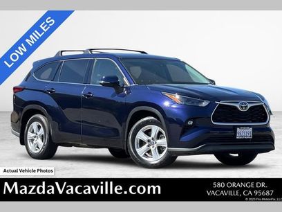 Used 2022 Toyota Highlander LE