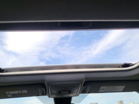 Used 2017 Toyota RAV4 XLE image 34