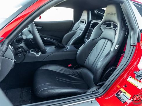 Used 2013 SRT Viper SRT-10 w/ Track Pkg RWD image 4