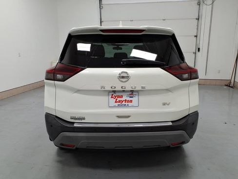 Used 2021 Nissan Rogue SV FWD image 4