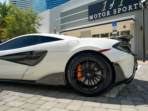 Used 2019 McLaren 600LT RWD image 17