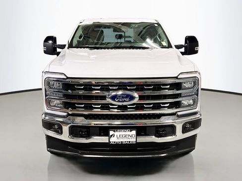 Used 2025 Ford F350 Lariat AWD/4WD image 2