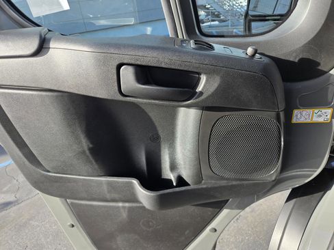 New 2026 RAM ProMaster 1500 w/ Quick Order Package 22G SLT image 20