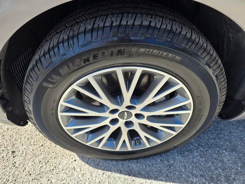 Used 2025 Genesis GV80 2.5T Standard AWD/4WD image 9