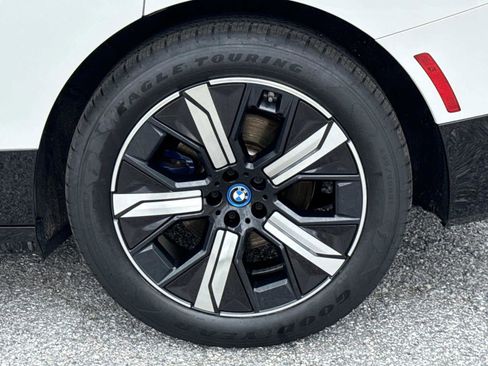 Certified 2024 BMW iX xDrive50 w/ Sport Package AWD/4WD image 12
