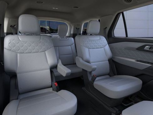 New 2026 Ford Explorer Platinum w/ LUX Leather Package image 11