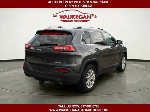Used 2016 Jeep Cherokee Latitude w/ Comfort/Convenience Group AWD/4WD image 5