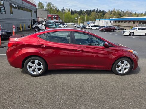 Used 2013 Hyundai Elantra GLS FWD image 8