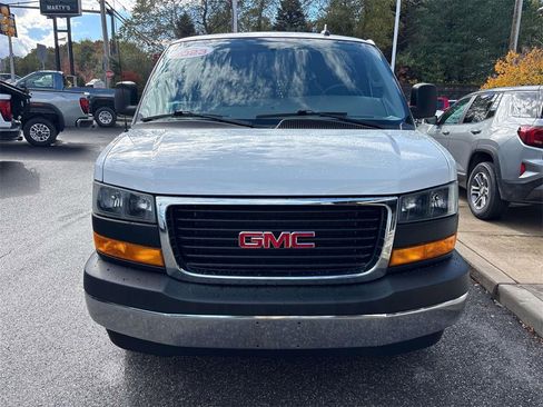Used 2023 GMC Savana 2500 w/ Driver Convenience Package image 5