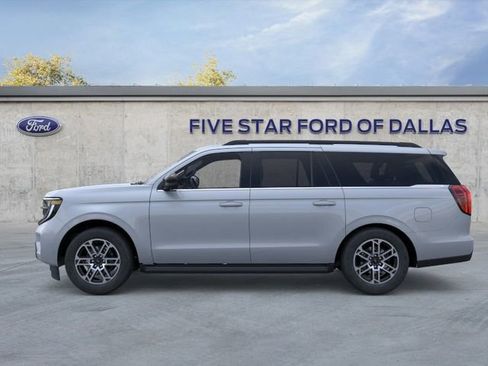 New 2026 Ford Expedition Max Active RWD image 3