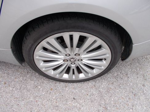 Used 2012 Jaguar XF Portfolio RWD image 16