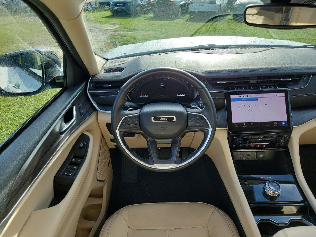 Used 2022 Jeep Grand Cherokee Limited RWD image 13