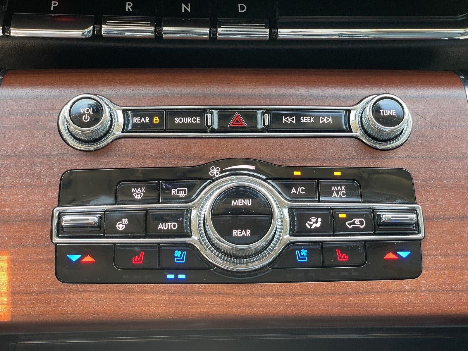 Used 2022 Lincoln Aviator Reserve w/ Elements Package Plus AWD/4WD image 28